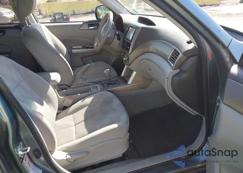 2010 Subaru Forester 2.5X Premium from USA, damaged, VIN JF2SH6CC5AH736186